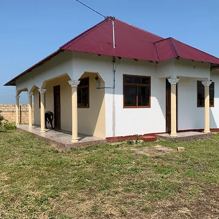 Kae Holiday Home